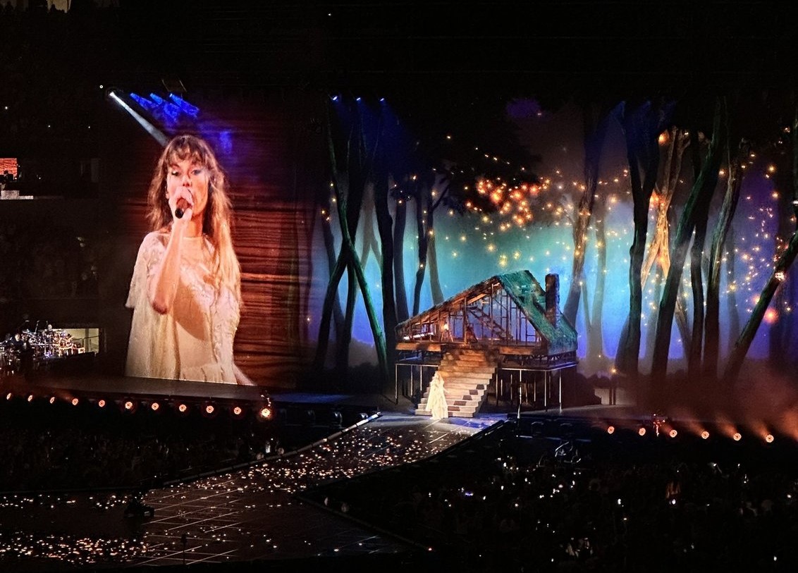 Taylor Swift Stage